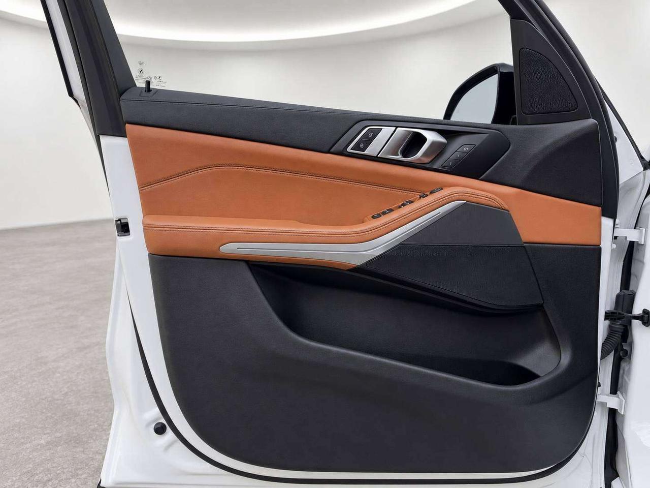 2022 BMW X5 M Sport Pkg | Prem Essential Pkg | Panoroof | AWD Photo