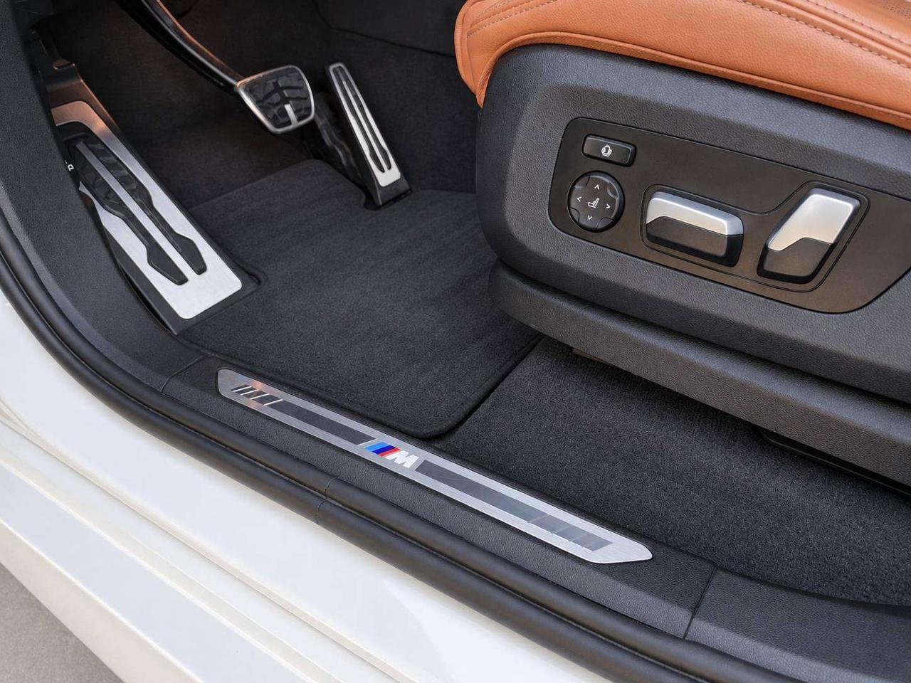 2022 BMW X5 M Sport Pkg | Prem Essential Pkg | Panoroof | AWD Photo