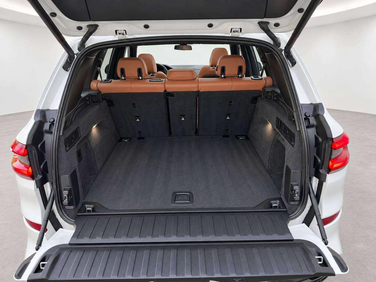 2022 BMW X5 M Sport Pkg | Prem Essential Pkg | Panoroof | AWD Photo