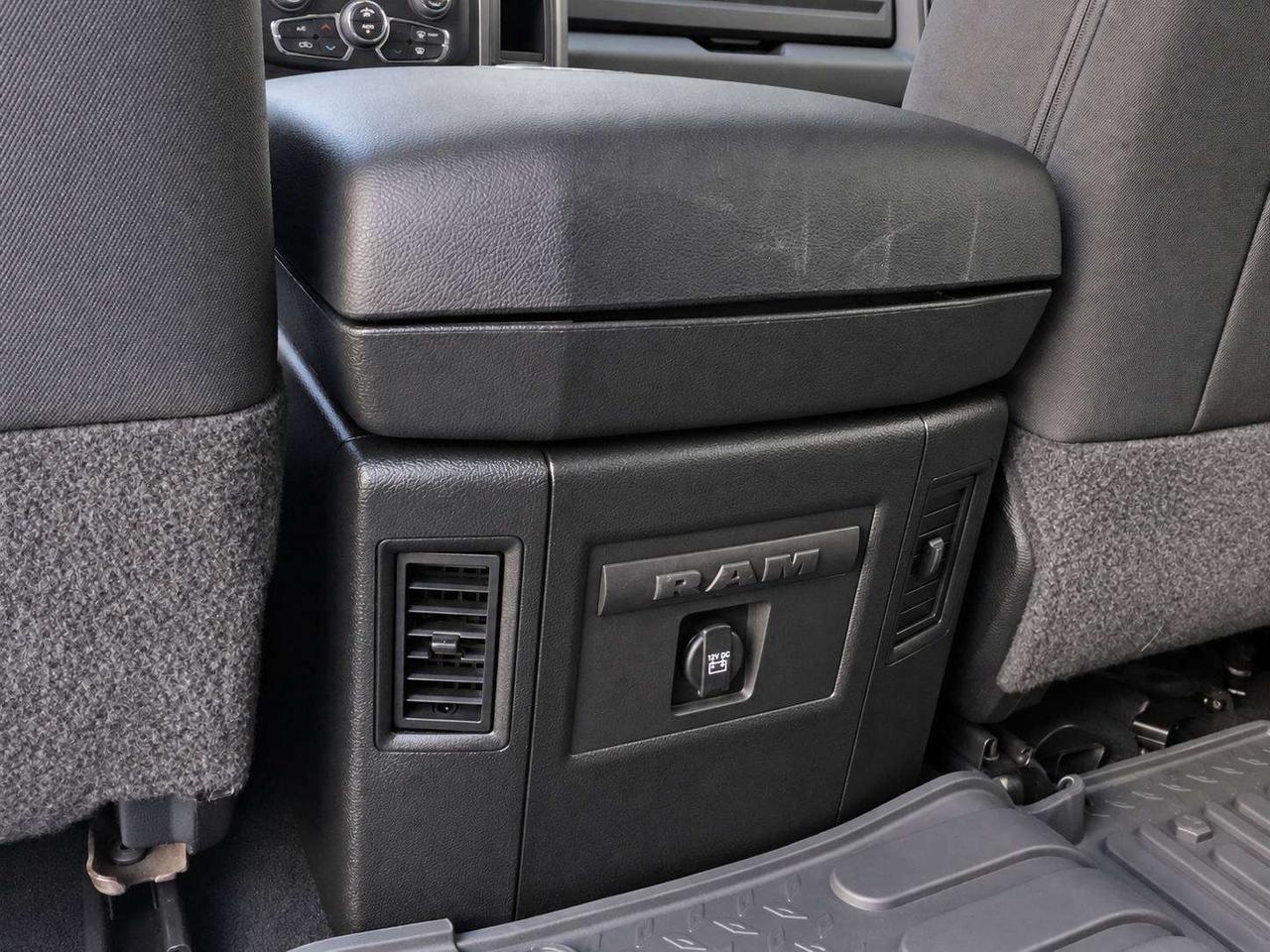 2024 RAM 1500 Warlock Crew V8 | Heated Seats | Bed Liner | 4X4 Photo