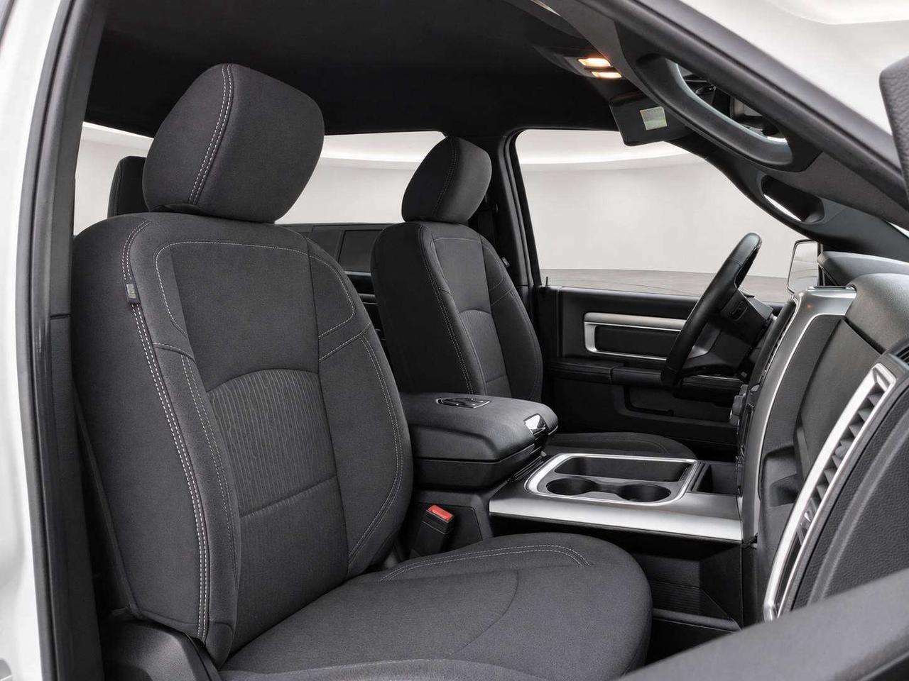2024 RAM 1500 Warlock Crew V8 | Heated Seats | Bed Liner | 4X4 Photo