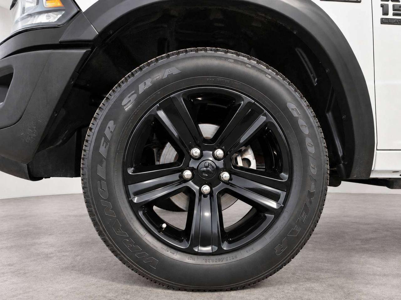 2024 RAM 1500 Warlock Crew V8 | Heated Seats | Bed Liner | 4X4 Photo