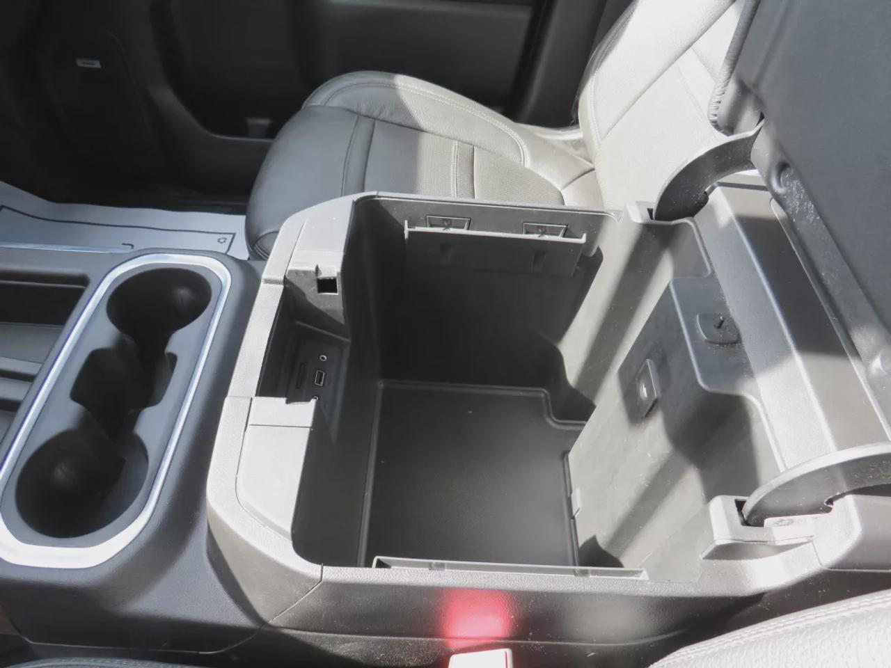 2019 GMC Sierra 1500 Denali | 4WD | Automatic | Crew Cab | Short Bed | Alloy Wheels | Leather Seats |  Power, Heated & Cooled Front Seats | Heated Rear Seats | Heated Steering Wheel |  Multi-Zone Climate Control | Back-Up Camera | Blind Spot Monitor | Cross Traffic Alert | La Photo