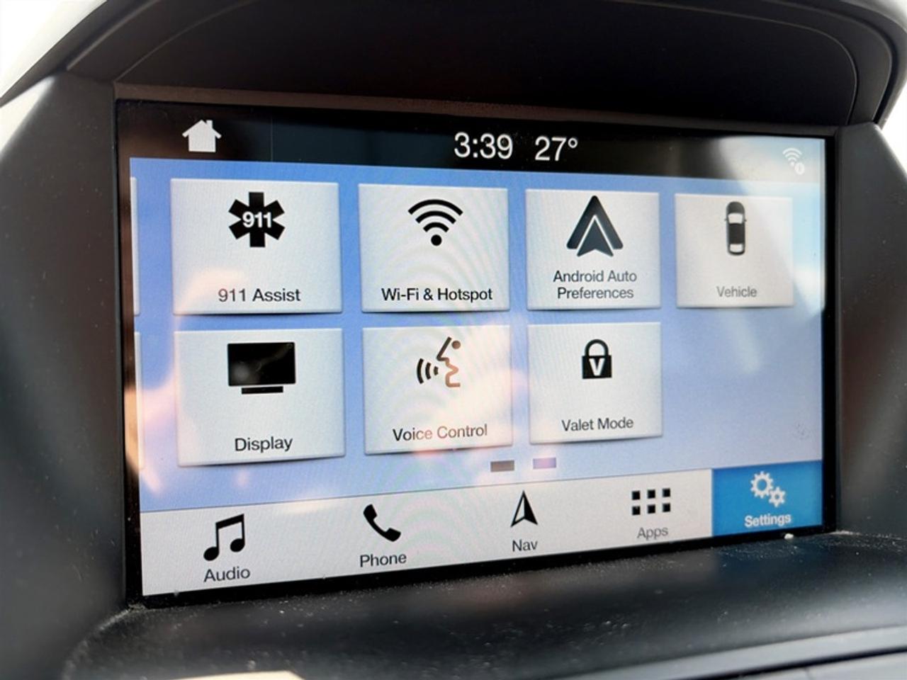 2018 Ford Escape SEL Photo