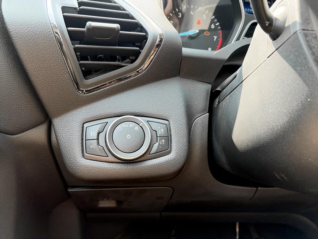 2018 Ford Escape SEL Photo