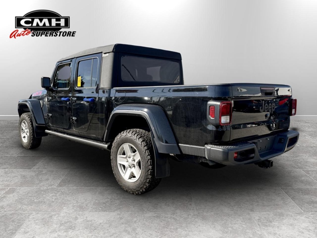 2021 Jeep Gladiator Sport S w/Tech Group  **AM PWR RUNNERS** Photo