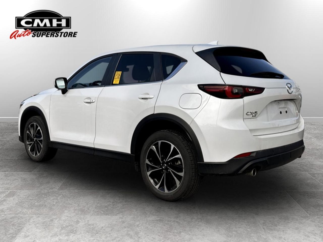 2024 Mazda CX-5 GT  **GREAT MILEAGE** Photo