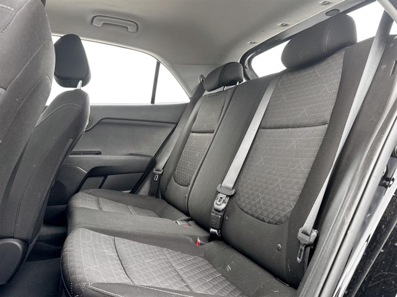 2023 Kia Rio 5-Door LX+ Photo