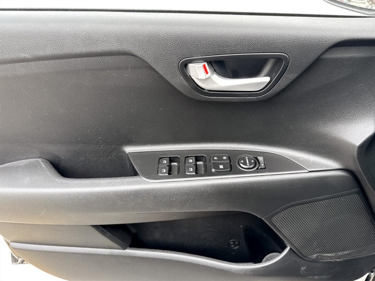 2023 Kia Rio 5-Door LX+ Photo