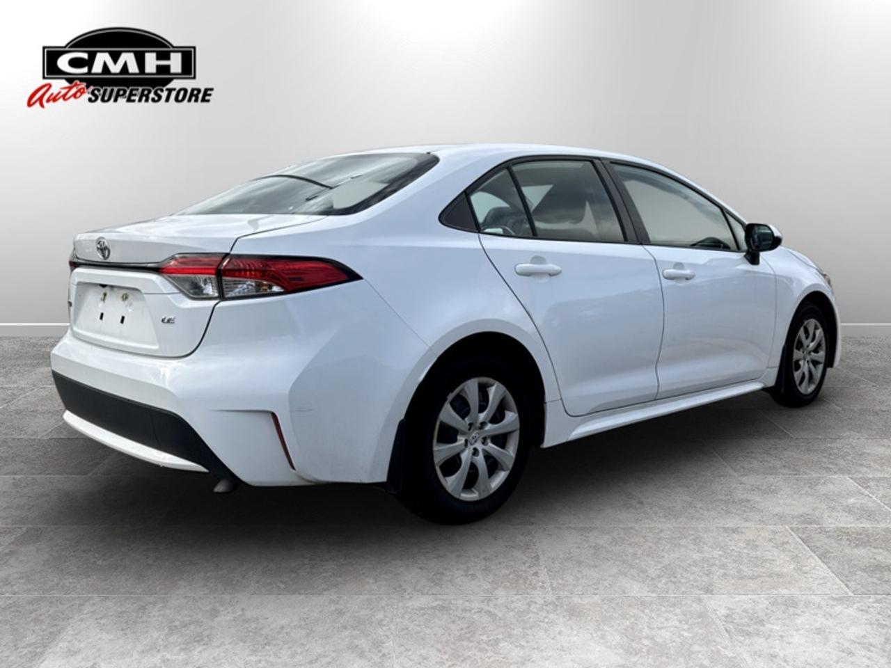 2022 Toyota Corolla LE Photo