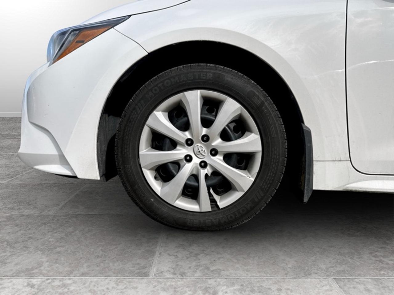 2022 Toyota Corolla LE Photo