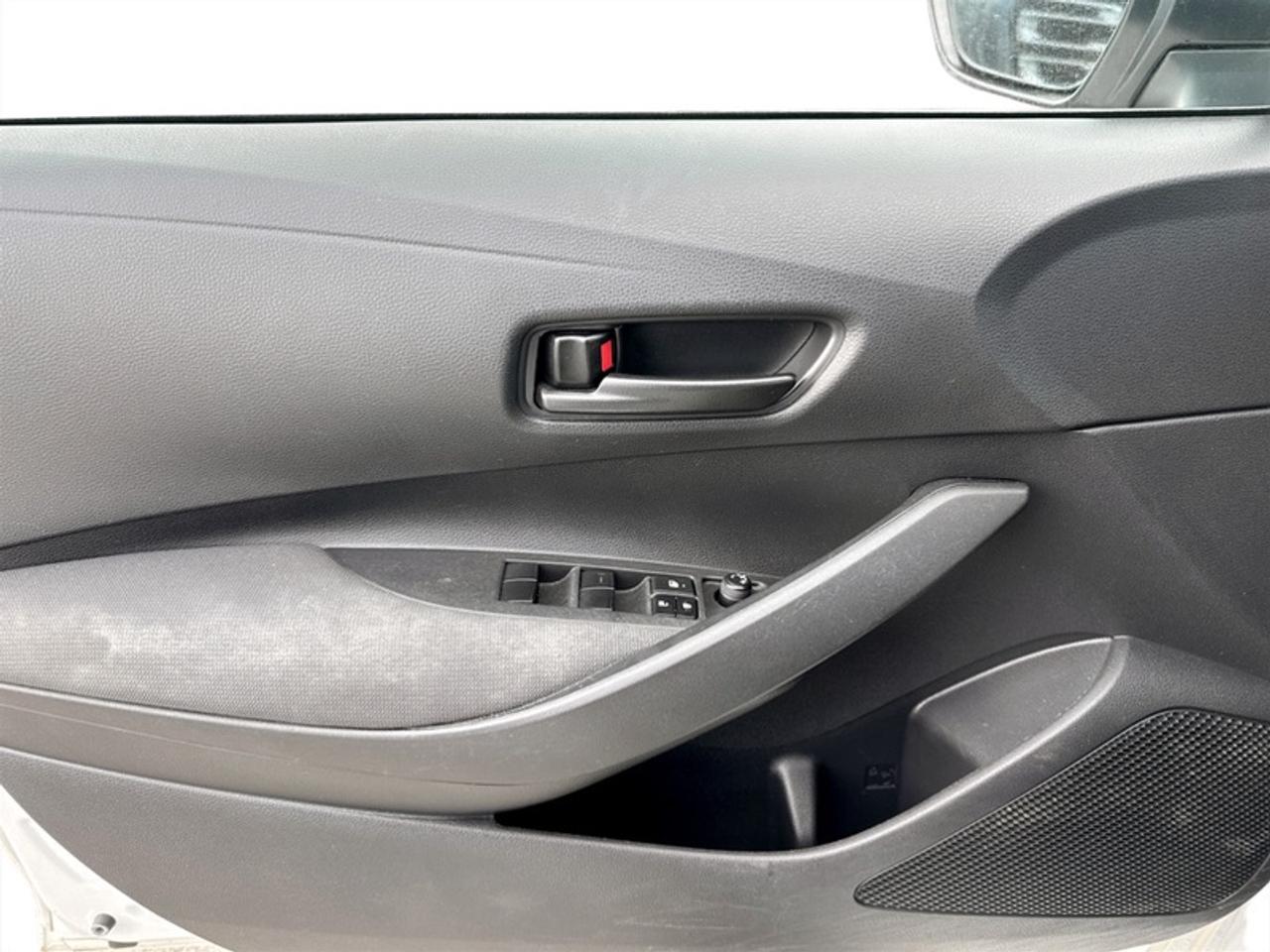 2022 Toyota Corolla LE Photo