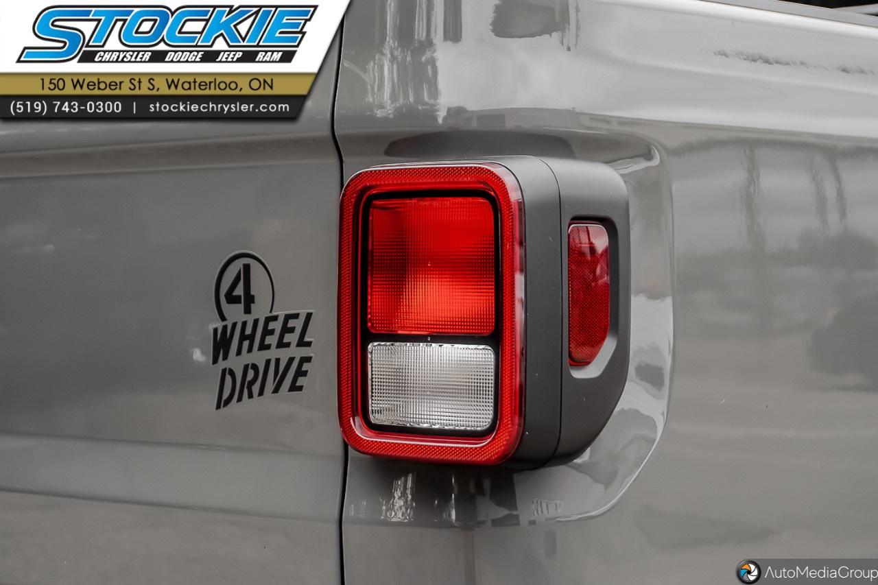2023 Jeep Gladiator Willys 4x4 Photo