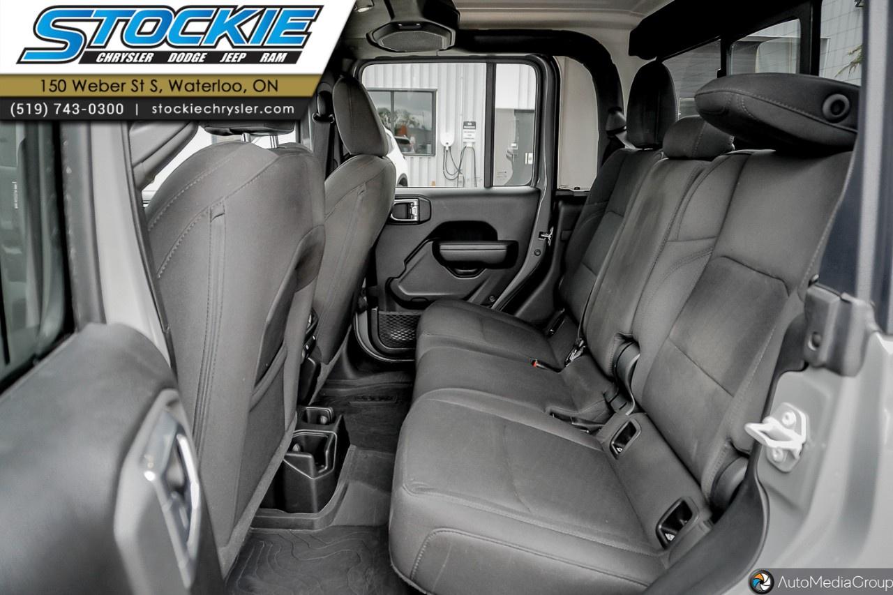 2023 Jeep Gladiator Willys 4x4 Photo