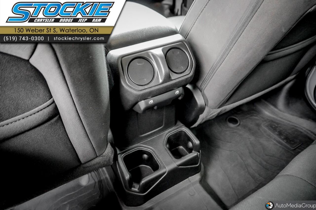 2023 Jeep Gladiator Willys 4x4 Photo