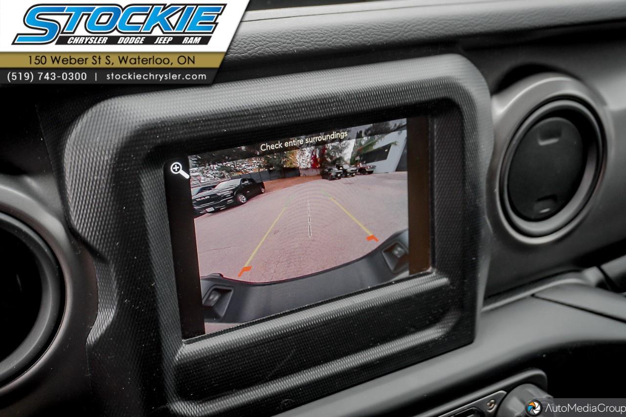 2023 Jeep Gladiator Willys 4x4 Photo