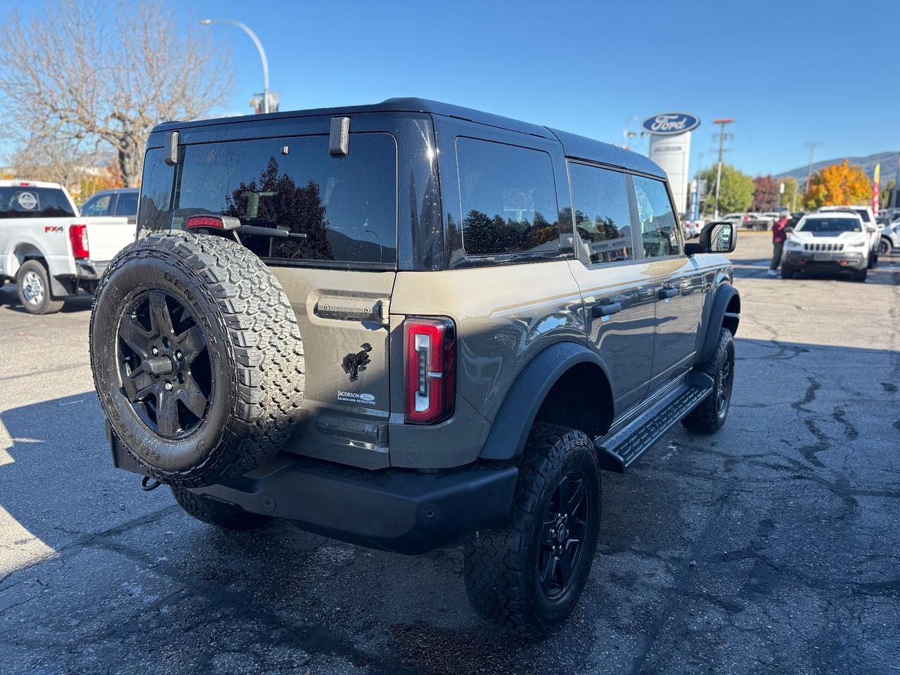 2025 Ford Bronco Outer Banks Photo4