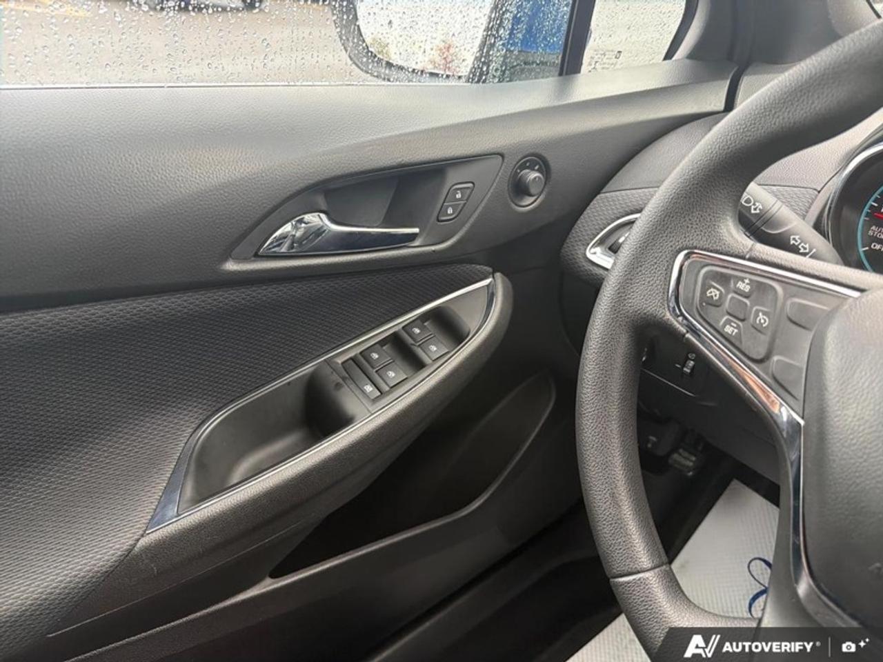 2018 Chevrolet Cruze Hatch LT  - Heated Seats Photo