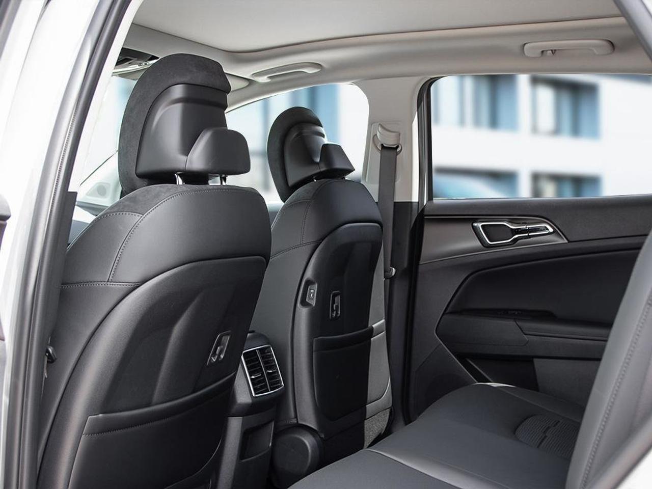 2026 Kia Sportage EX Premium Photo