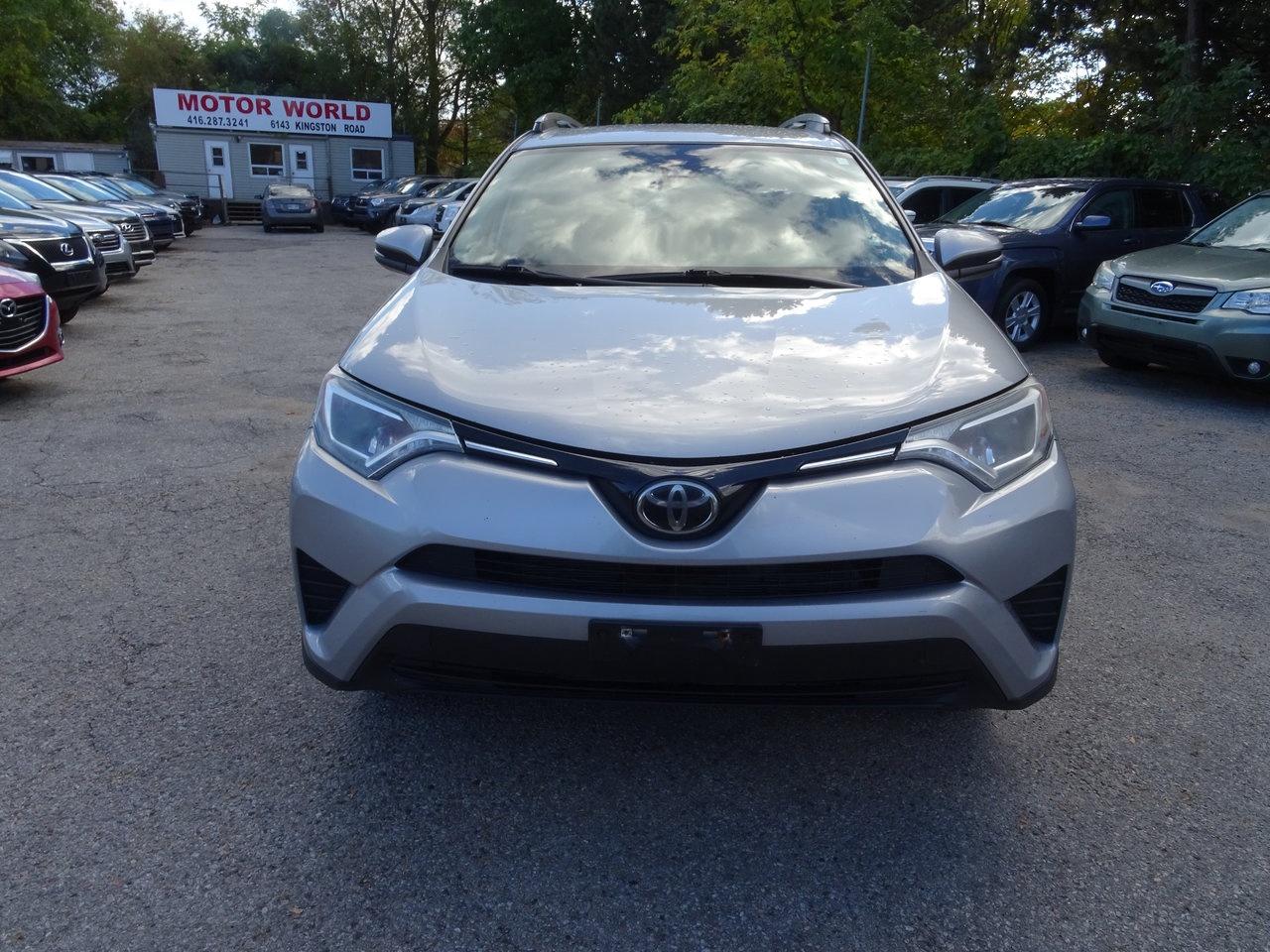 2018 Toyota RAV4 LE Photo