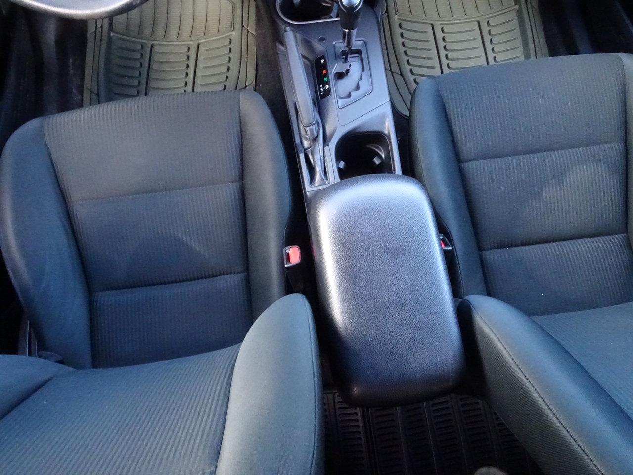2018 Toyota RAV4 LE Photo