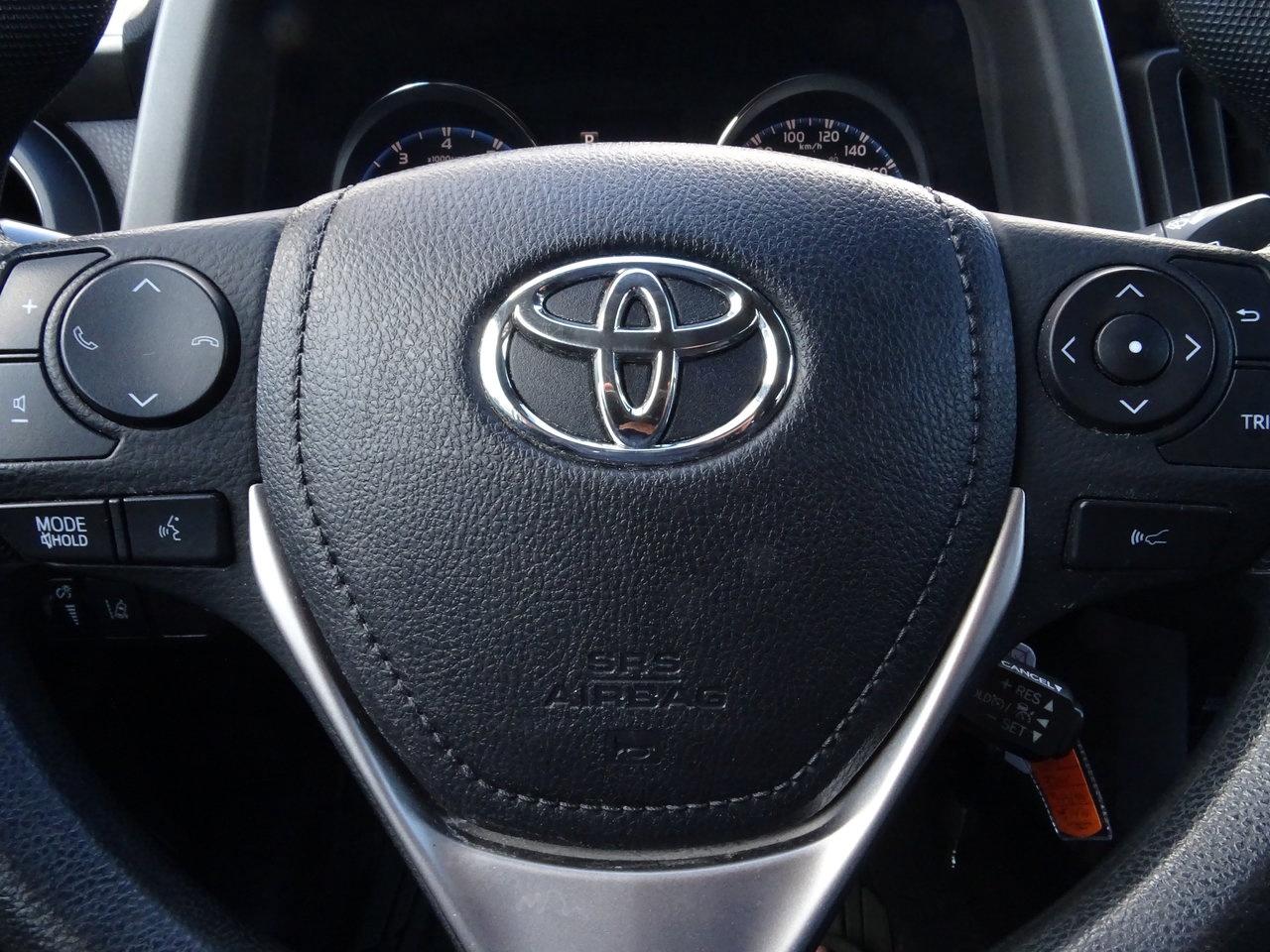 2018 Toyota RAV4 LE Photo