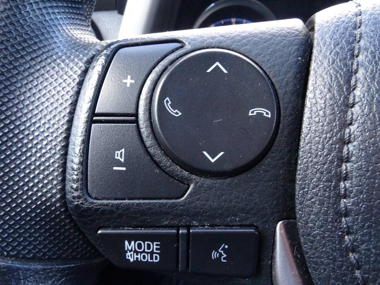 2018 Toyota RAV4 LE Photo