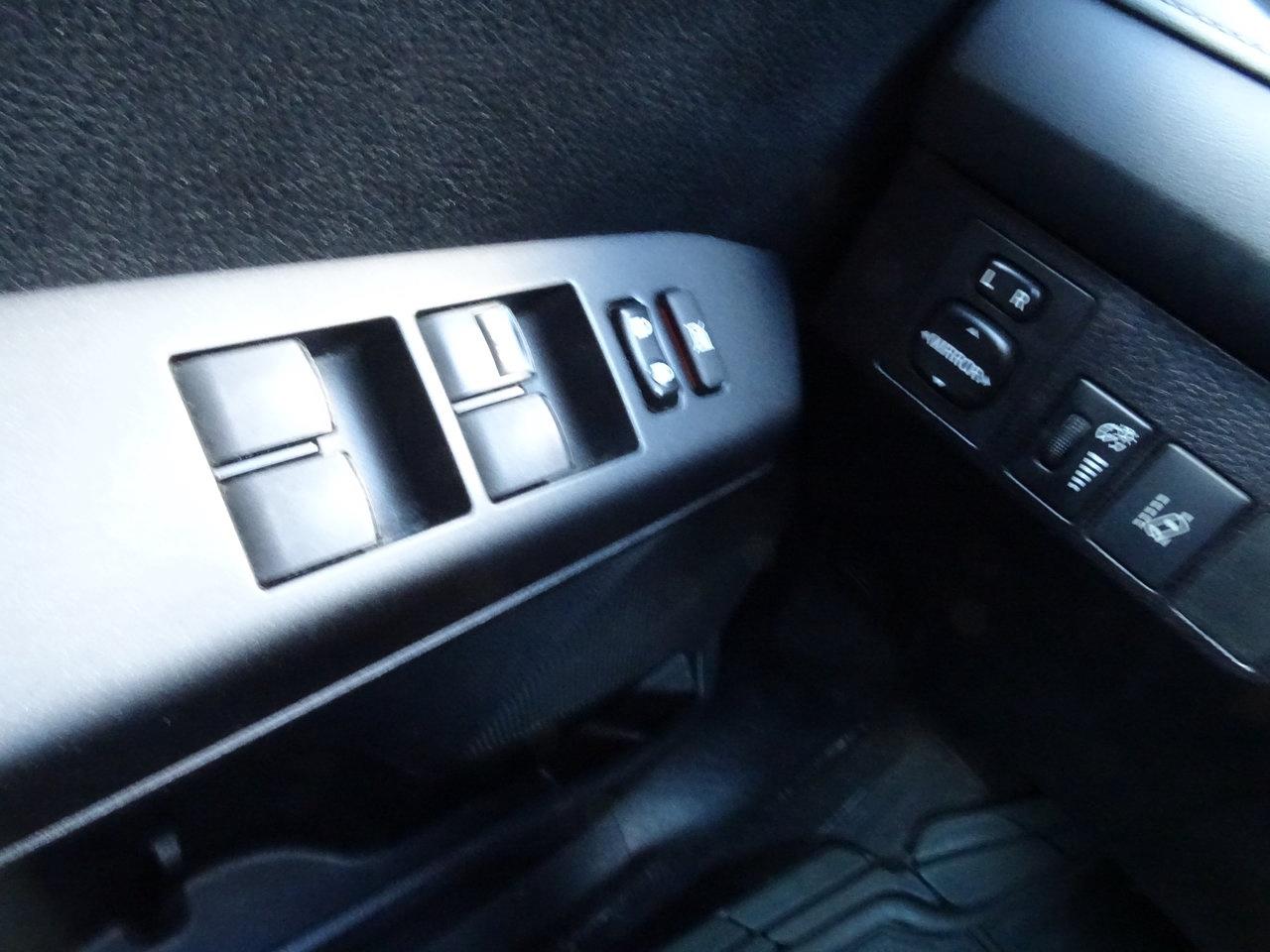 2018 Toyota RAV4 LE Photo