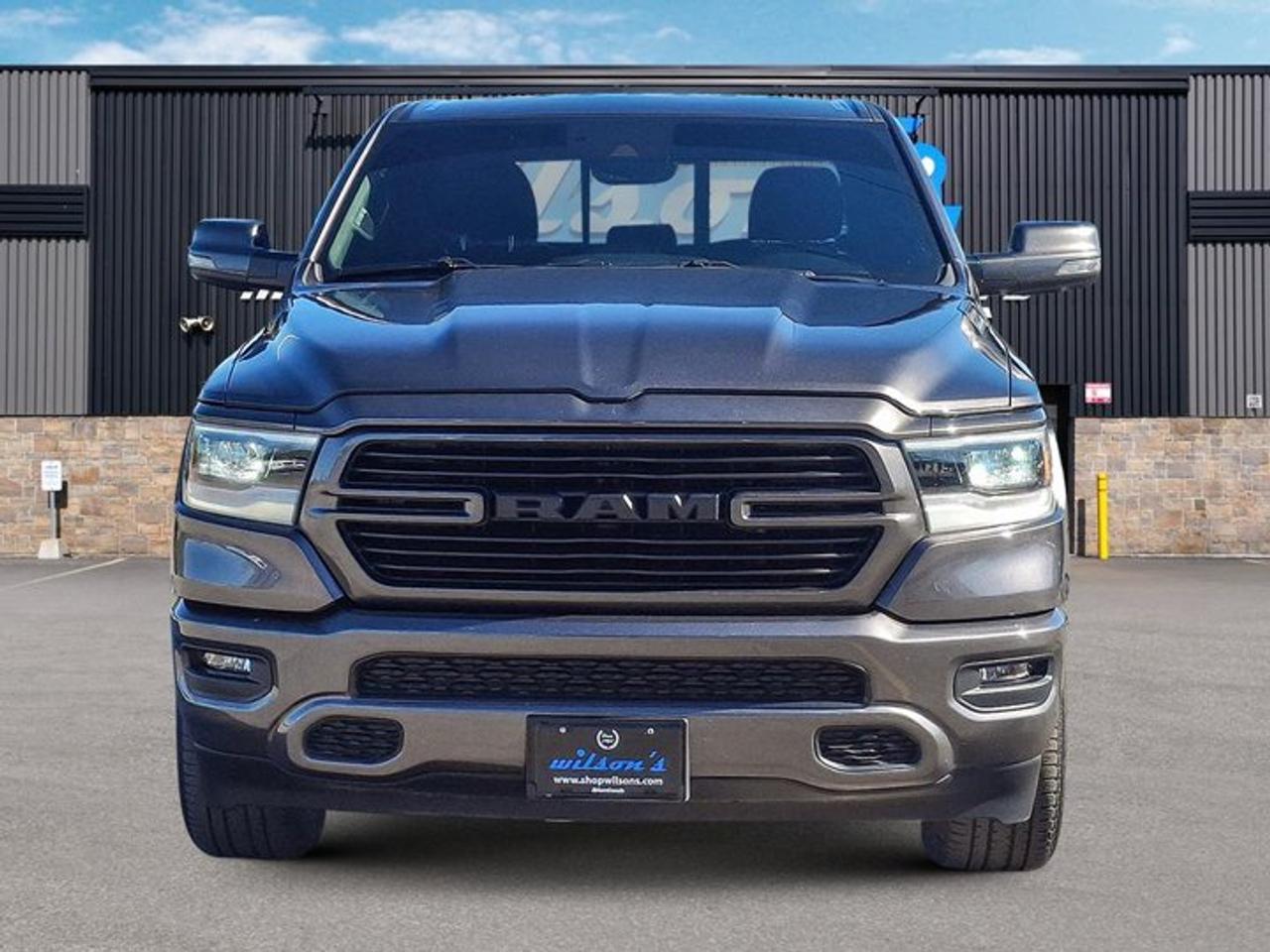 2024 RAM 1500 Sport Crew 4X4 | 5.7L Hemi | Nav | 3.92 Ratio | Trailer Brake Control | Heated Wheel and More ! Photo