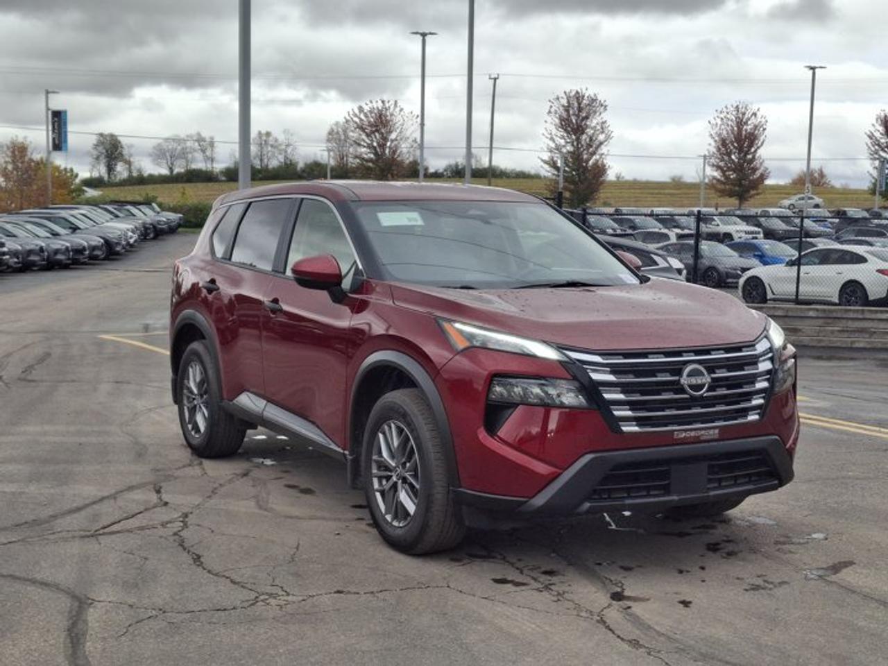 2024 Nissan Rogue S AWD | Heated Seats +Steering | CarPlay + Android Auto | RemoteStart | BSM | FCW | and More ! Photo
