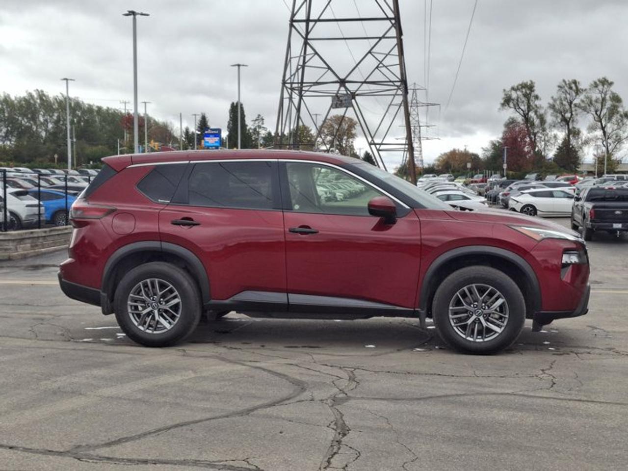 2024 Nissan Rogue S AWD | Heated Seats +Steering | CarPlay + Android Auto | RemoteStart | BSM | FCW | and More ! Photo