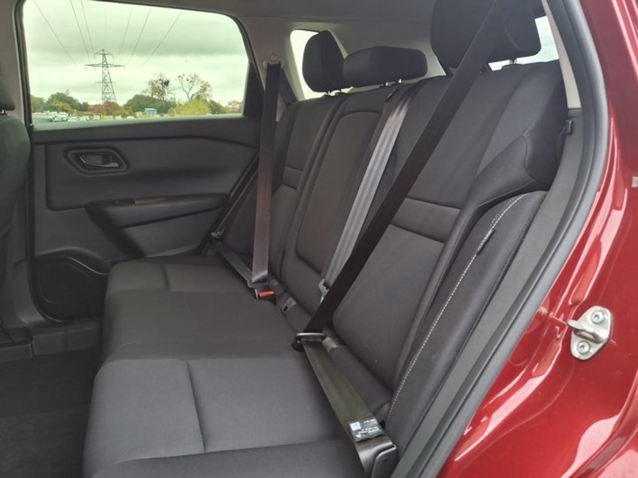 2024 Nissan Rogue S AWD | Heated Seats +Steering | CarPlay + Android Auto | RemoteStart | BSM | FCW | and More ! Photo