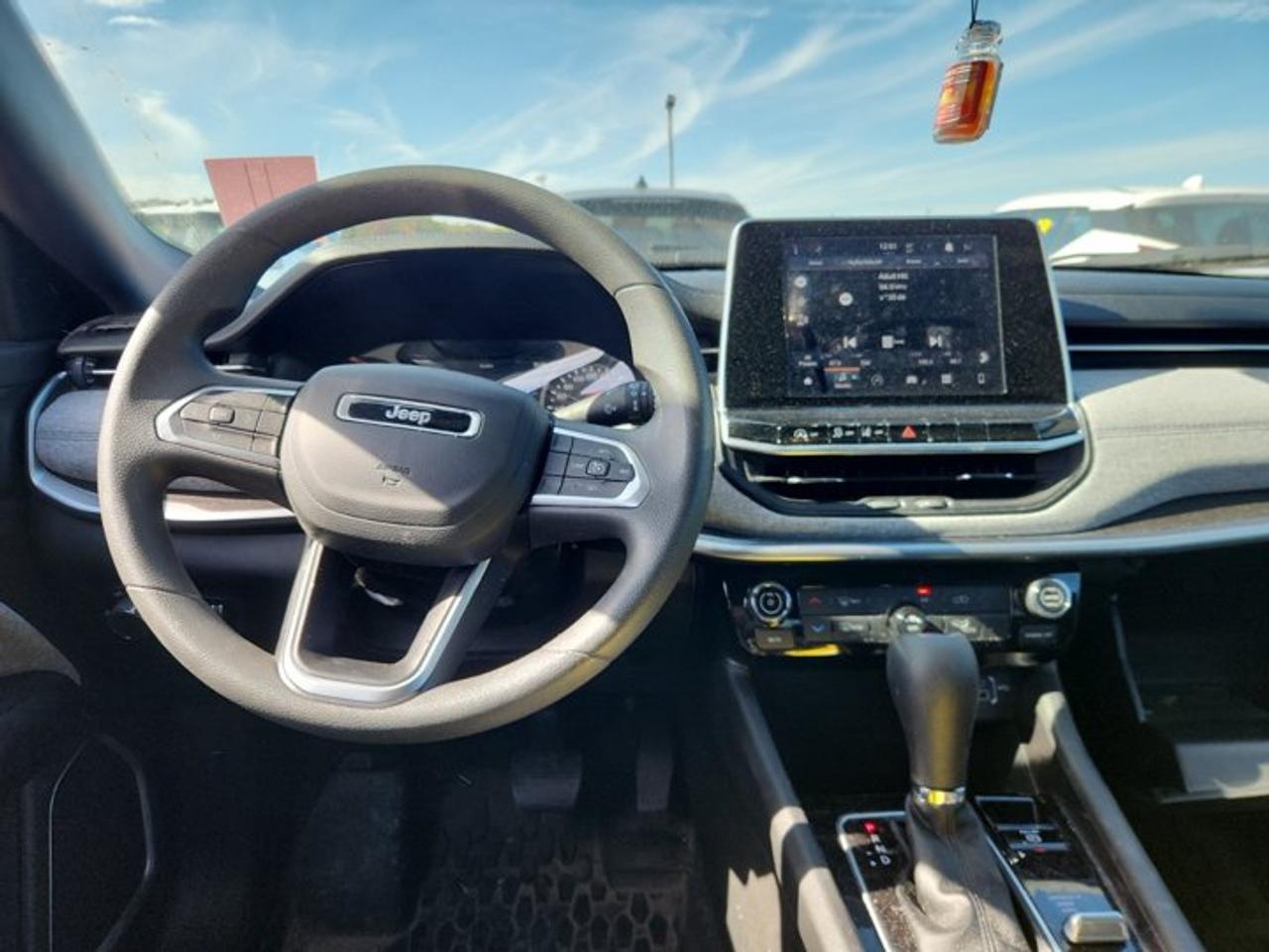 2025 Jeep Compass Sport 4X4 | Heated Seats | CarPlay + Android | Rear Camera | Alloy Wheels | and More ! Photo2