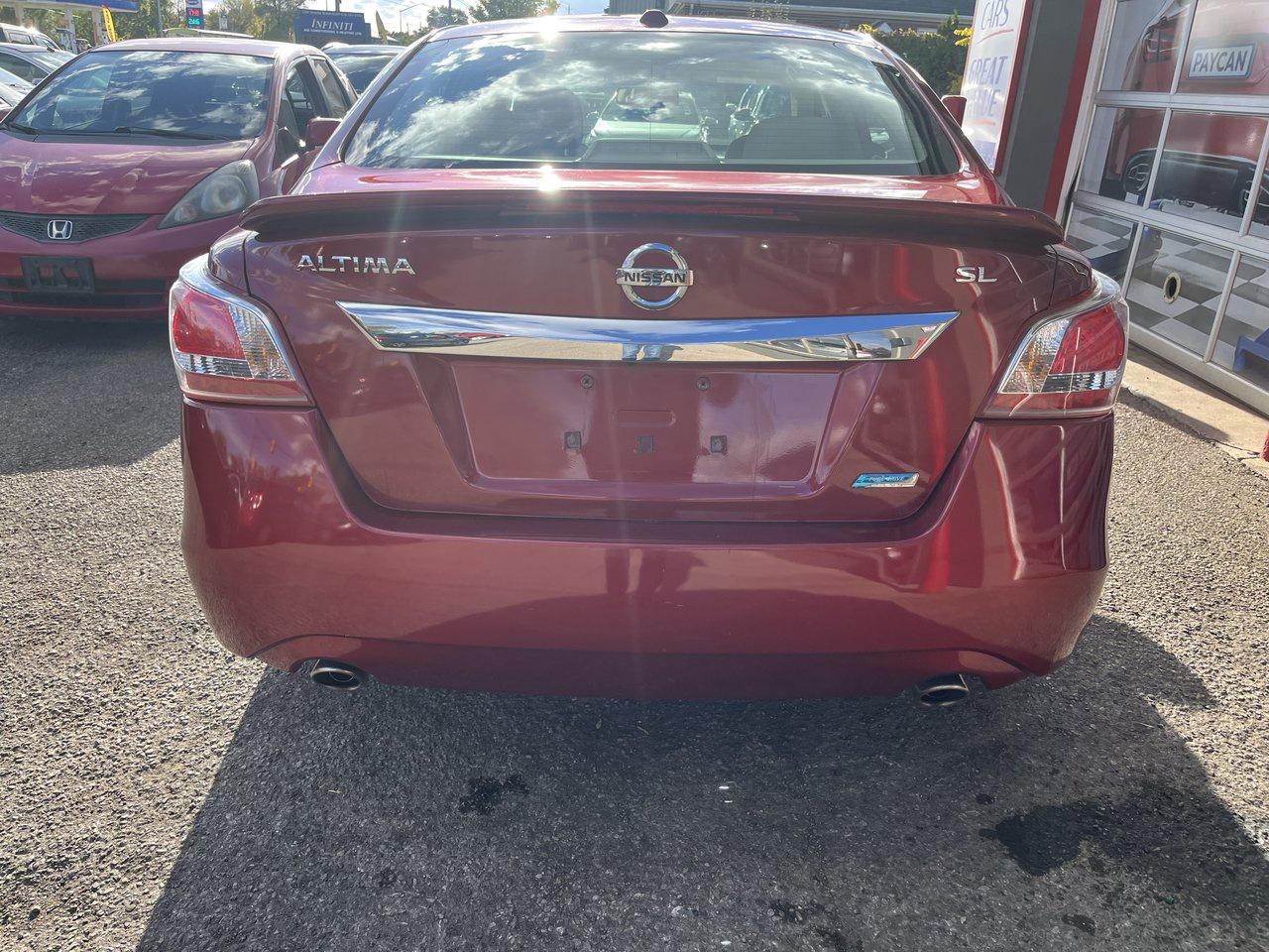 2013 Nissan Altima SL Photo