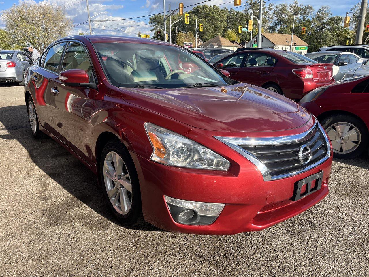 2013 Nissan Altima SL Photo