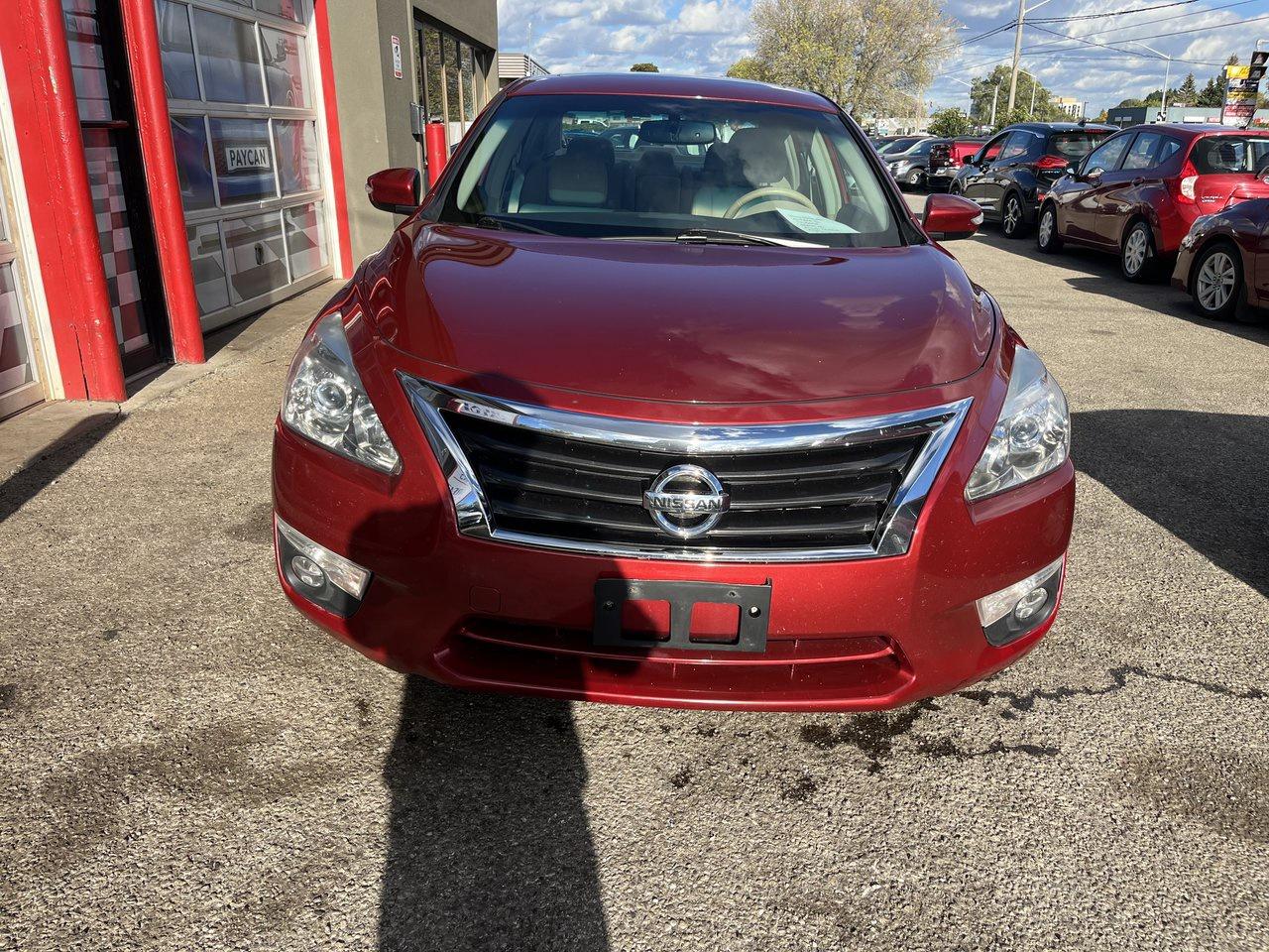 2013 Nissan Altima SL Photo1