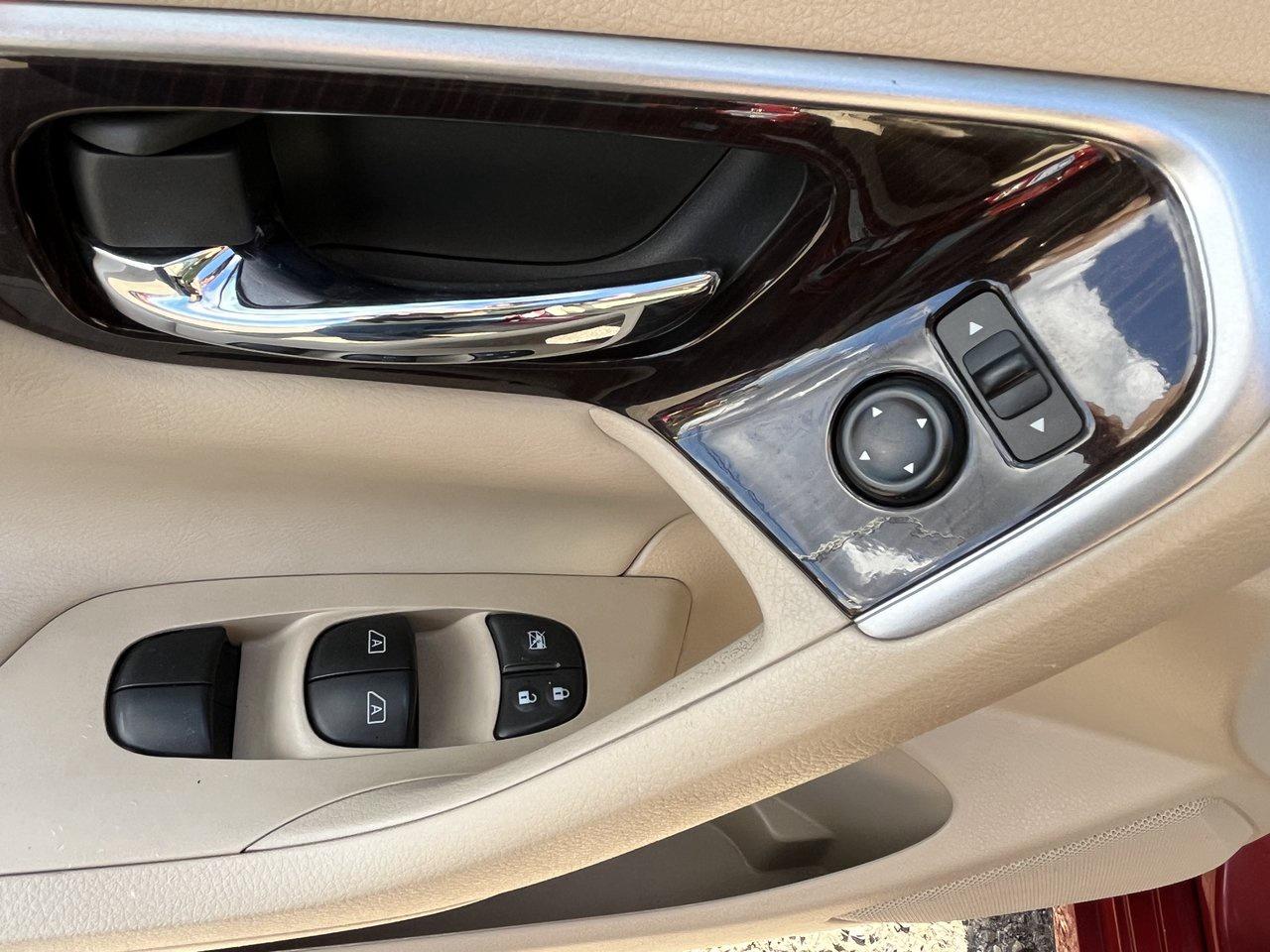 2013 Nissan Altima SL Photo