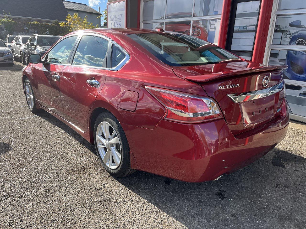 2013 Nissan Altima SL Photo