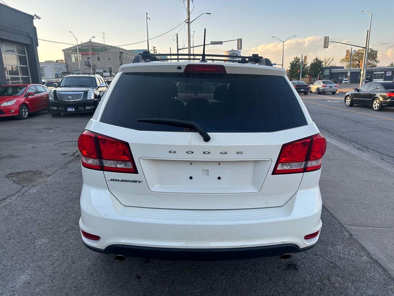 2016 Dodge Journey SXT - Photo #5