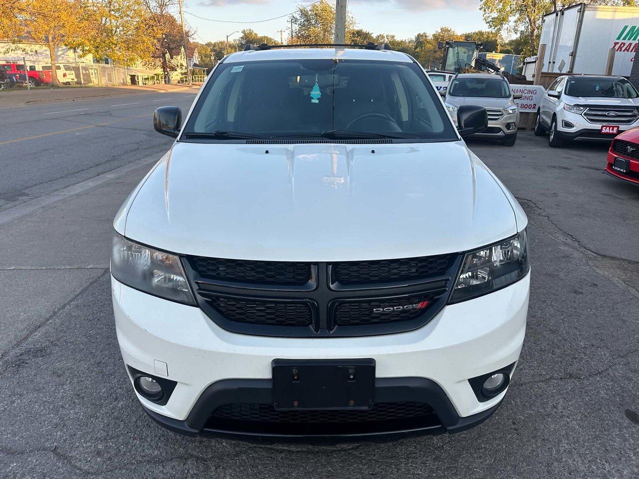 2016 Dodge Journey SXT - Photo #9