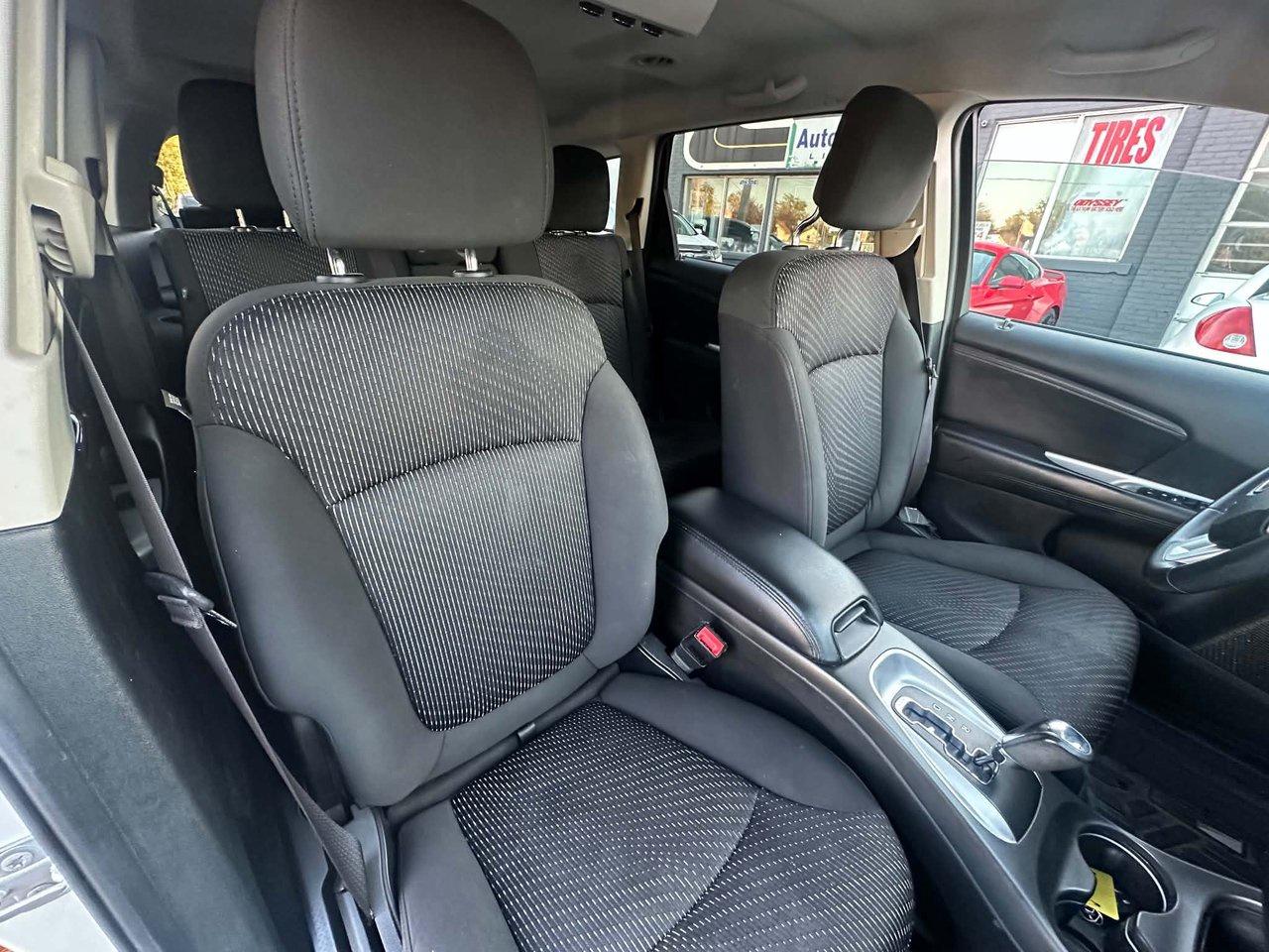 2016 Dodge Journey SXT - Photo #10