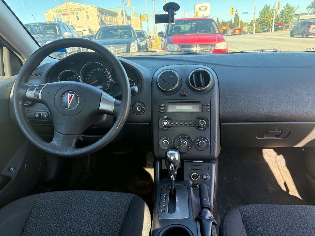 2007 Pontiac G6 SE - Photo #11