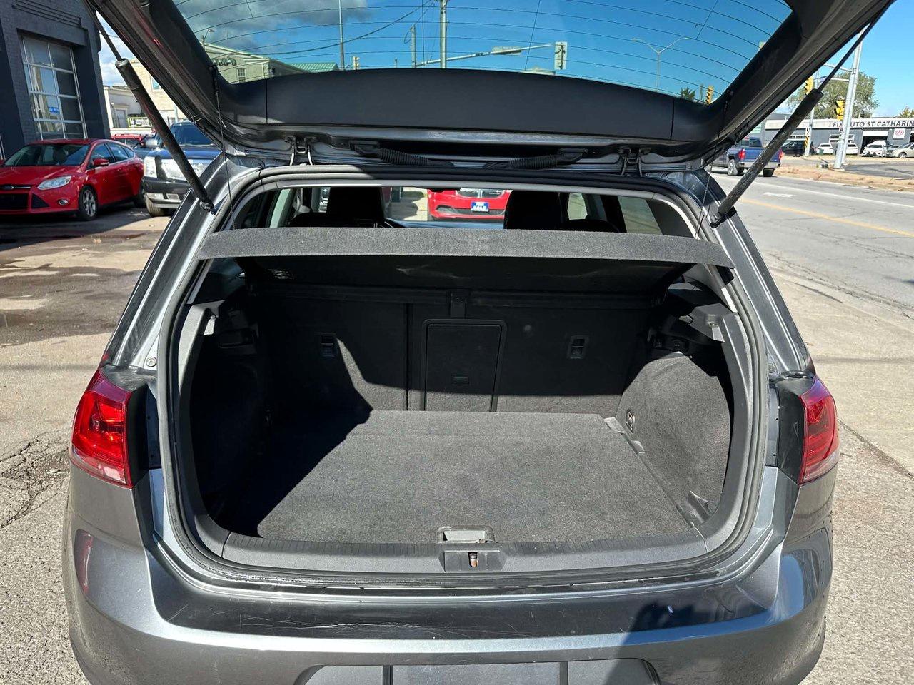 2015 Volkswagen Golf SAFETY INCLUDED Photo