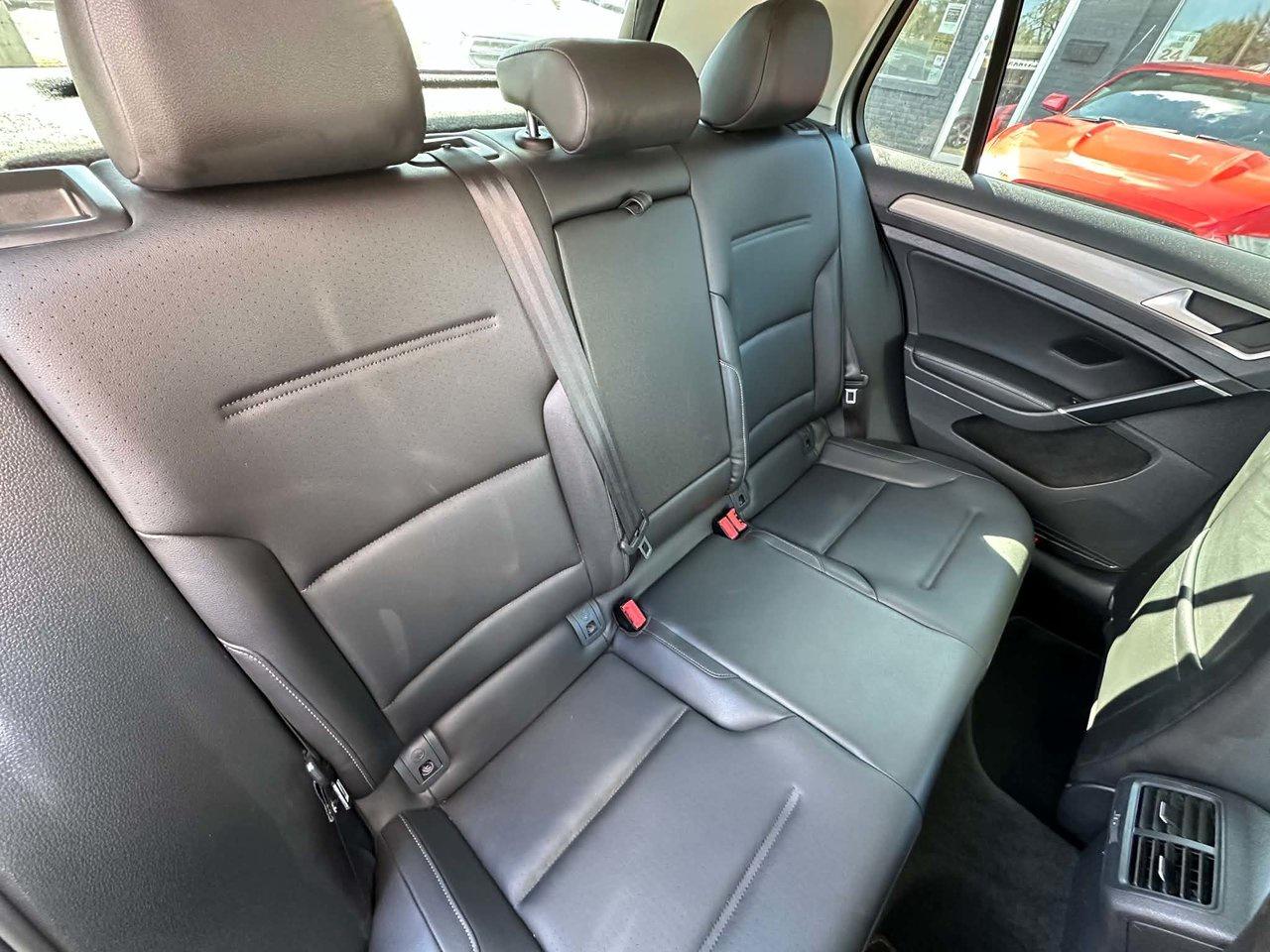 2015 Volkswagen Golf SAFETY INCLUDED - Photo #12