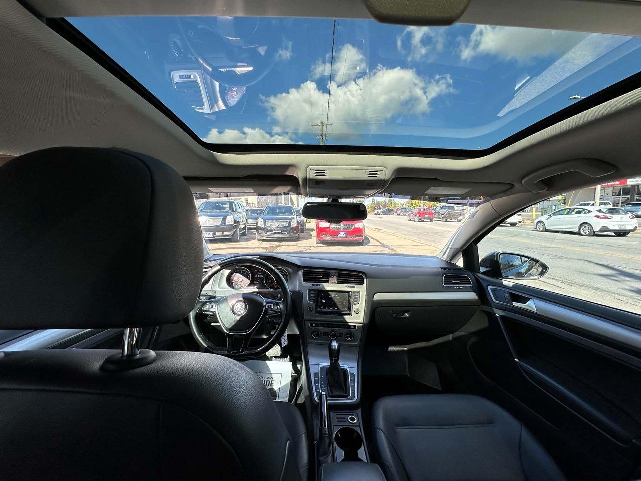 2015 Volkswagen Golf SAFETY INCLUDED - Photo #15