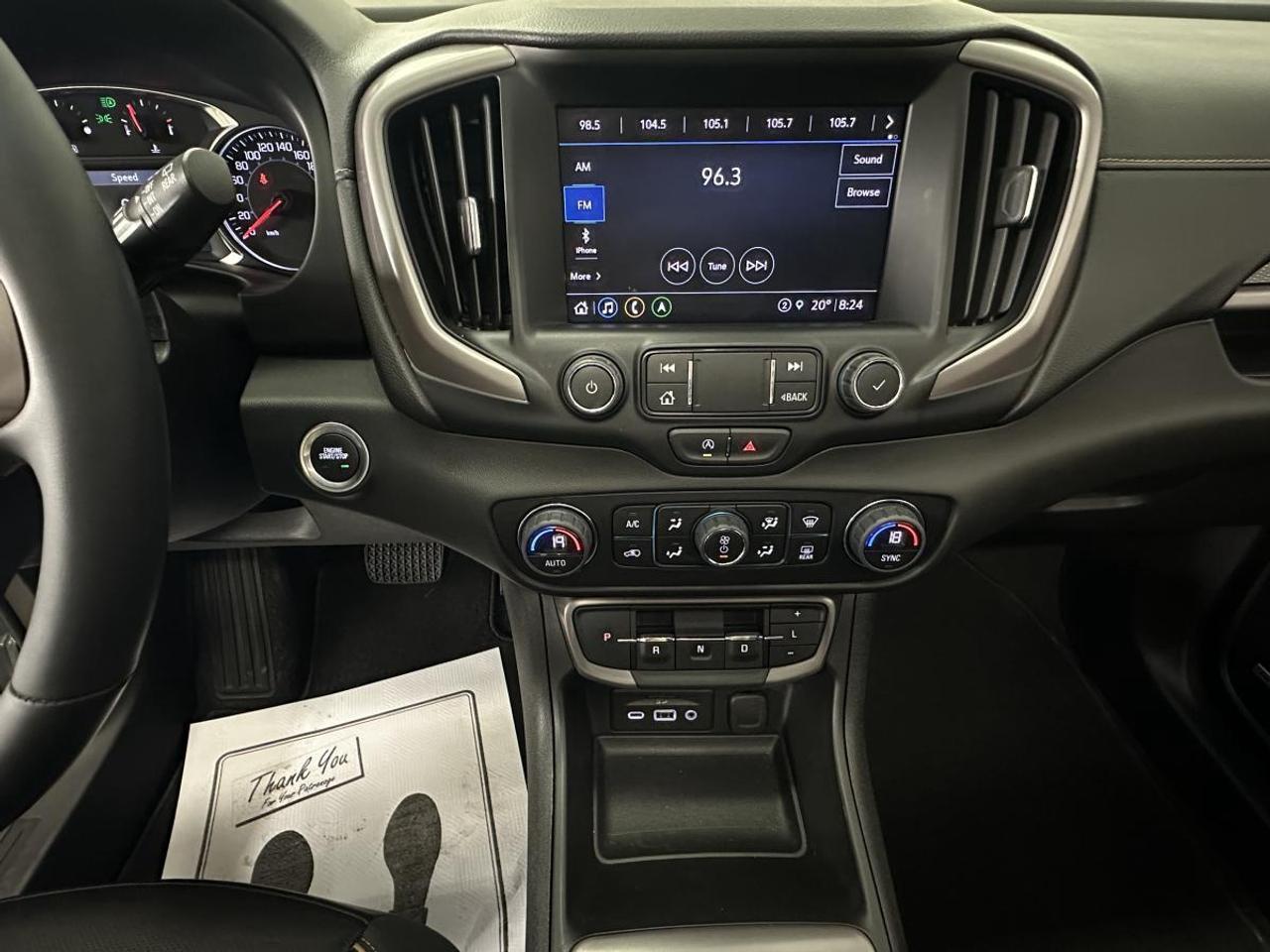 2024 GMC Terrain AT4/AWD/PANOROOF/LEATHER/NAVI/1 OWNER LEASE RETURN! Photo