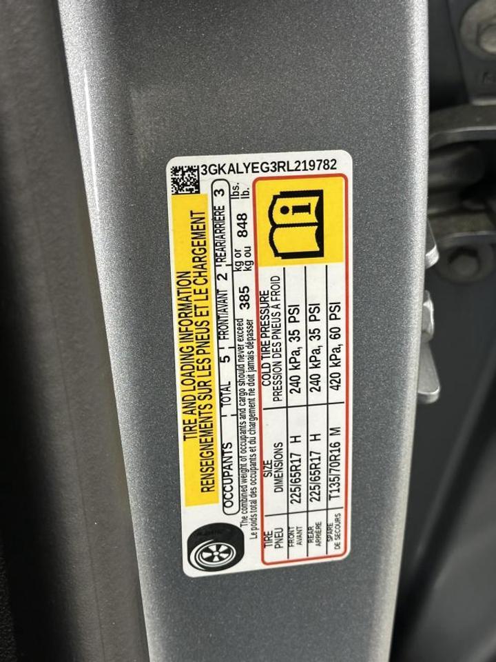 2024 GMC Terrain AT4/AWD/PANOROOF/LEATHER/NAVI/1 OWNER LEASE RETURN! Photo