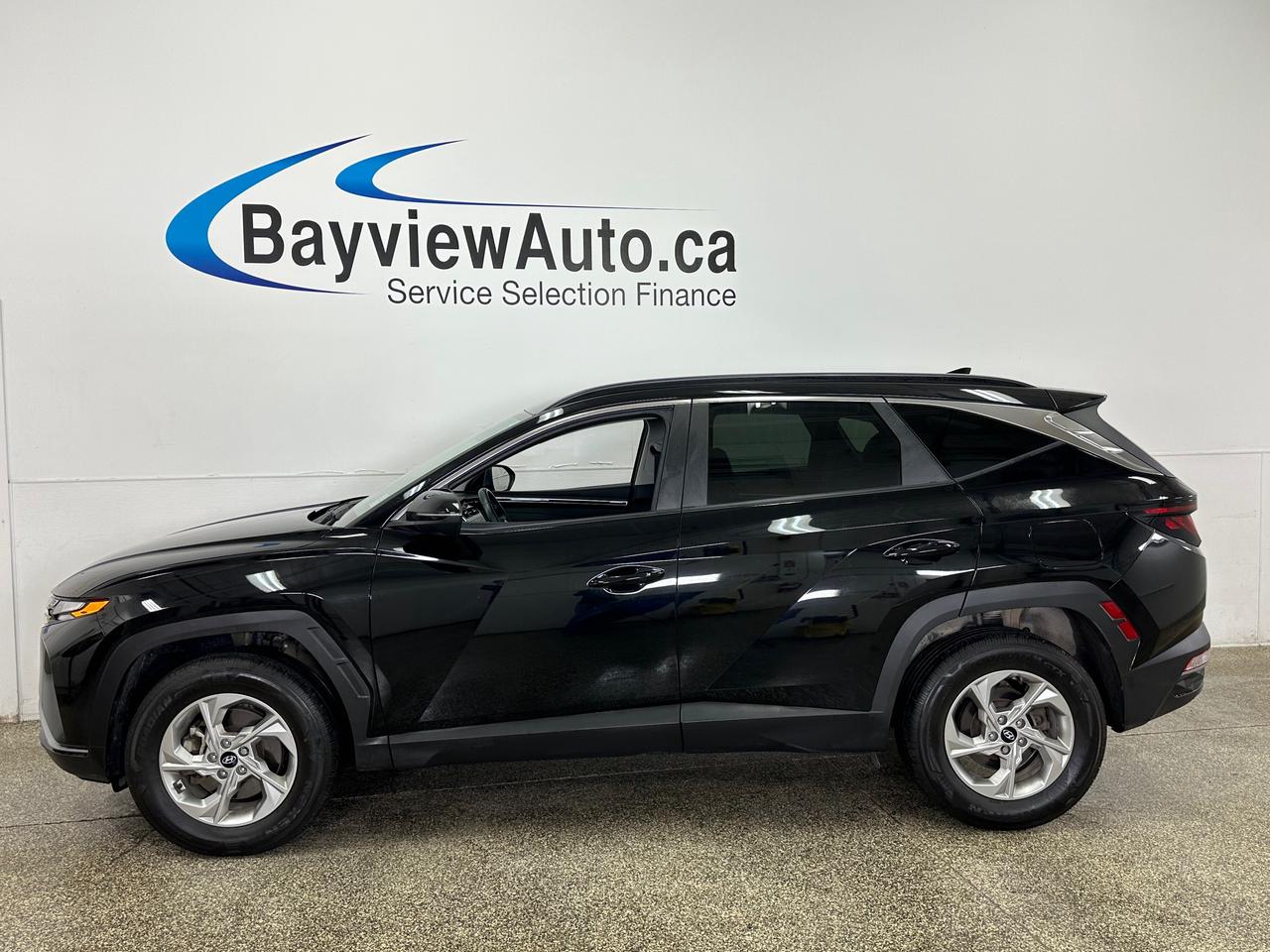 2024 Hyundai Tucson Preferred PREFERRED/AWD/NAVI/32KM/OFF 1 OWNER HYUNDAI LEASE! Photo3