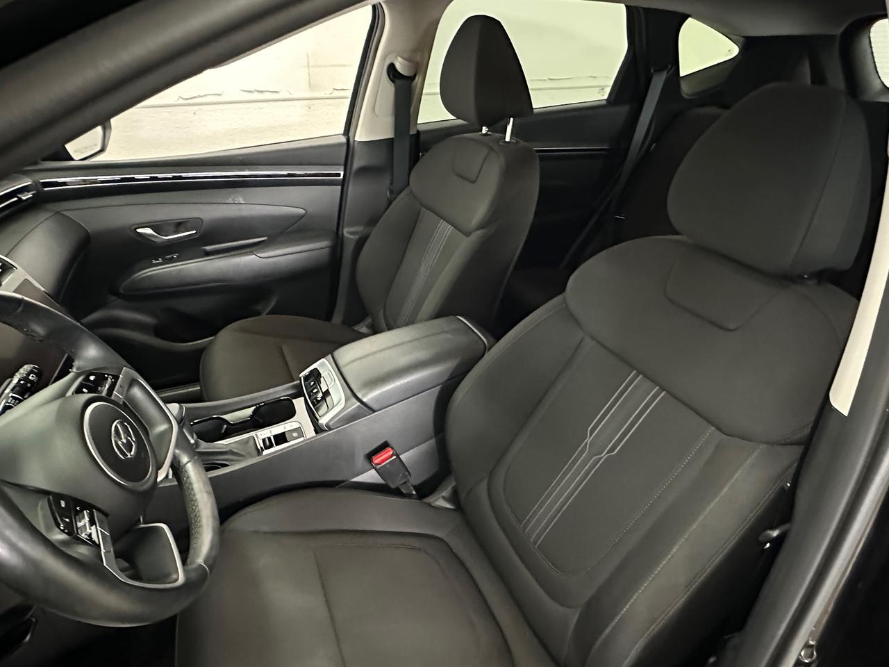 2024 Hyundai Tucson Preferred PREFERRED/AWD/NAVI/32KM/OFF 1 OWNER HYUNDAI LEASE! Photo