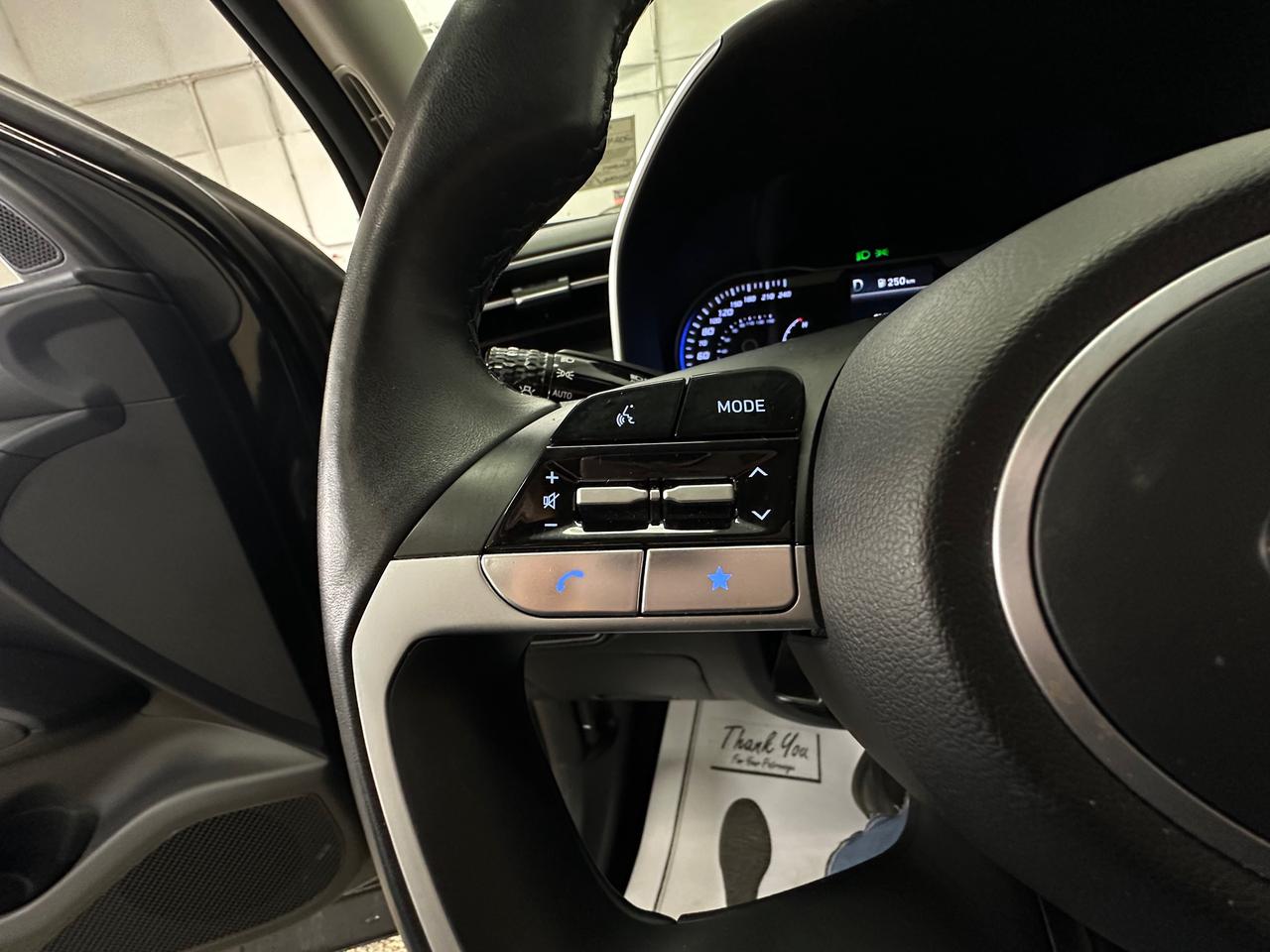 2024 Hyundai Tucson Preferred PREFERRED/AWD/NAVI/32KM/OFF 1 OWNER HYUNDAI LEASE! Photo